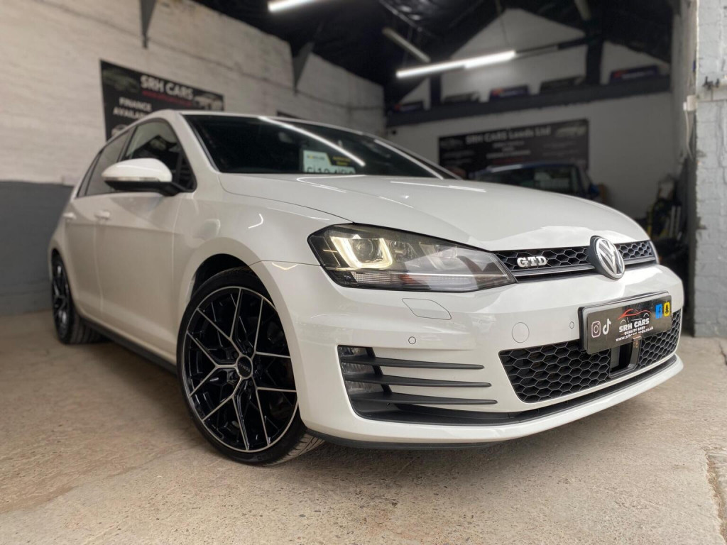 2017 Volkswagen GOLF