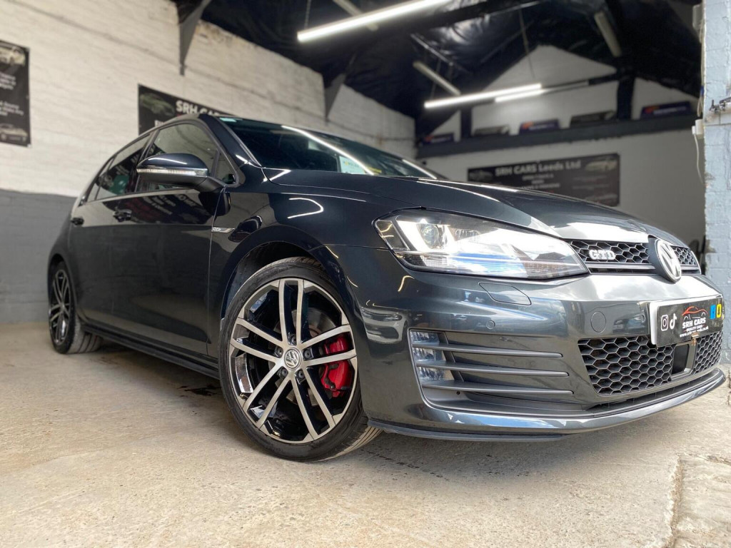 2016 Volkswagen GOLF