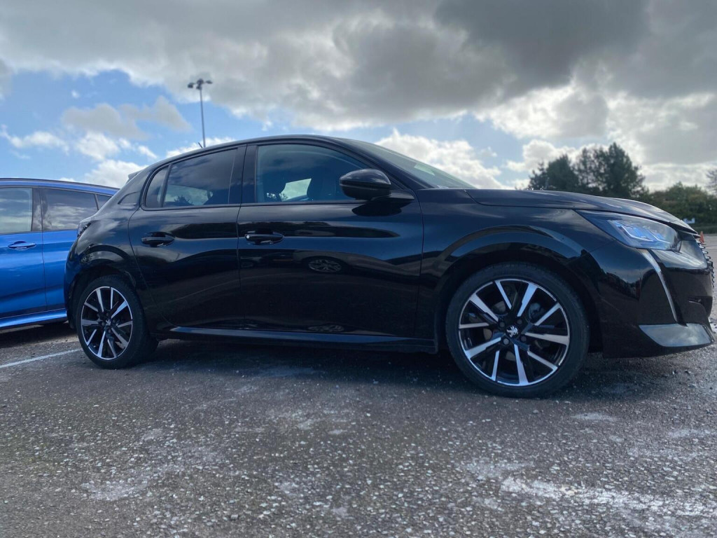 2003 Peugeot 208